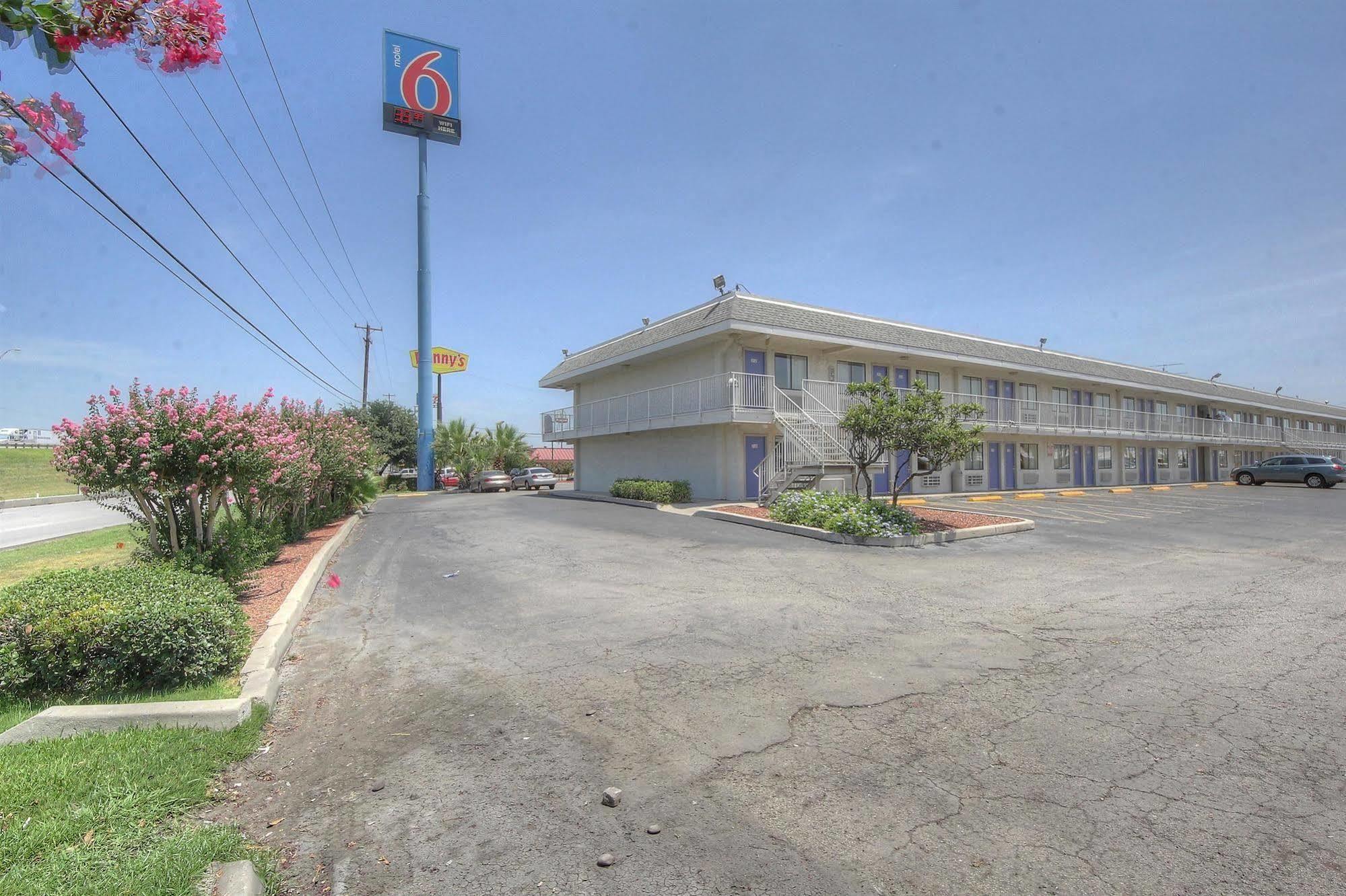 Motel 6-San Antonio, Tx - Fort Sam Houston Exteriör bild